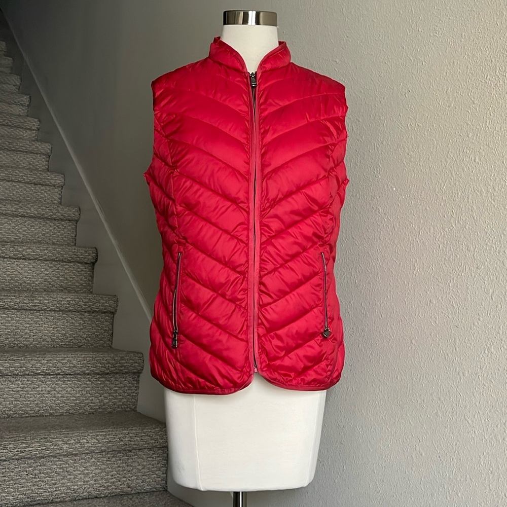 Gerry Webber Collection Sz EU 38/US M/L (?) Red Puffer Vest